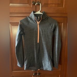 Woman’s long sleeve half zip up